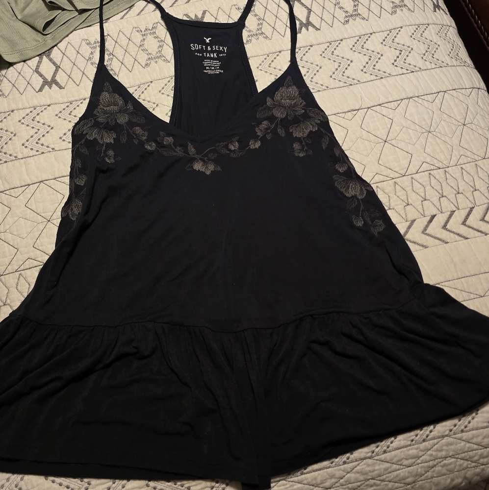 American Eagle Tank Size Medium Charcoal